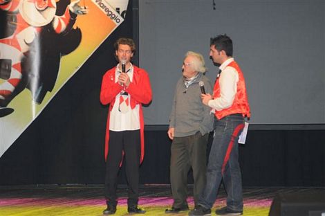 Ingrandisci la foto